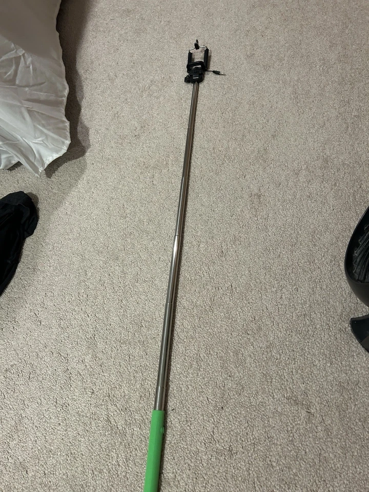 Monopod Selfie Stick Photography Retractable Handle - Image 2 of 2