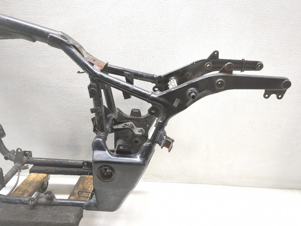 Chasis cuadro principal 10-25 Honda VT750 Shadow Aero 750 CLN recto Foto 3 de 4