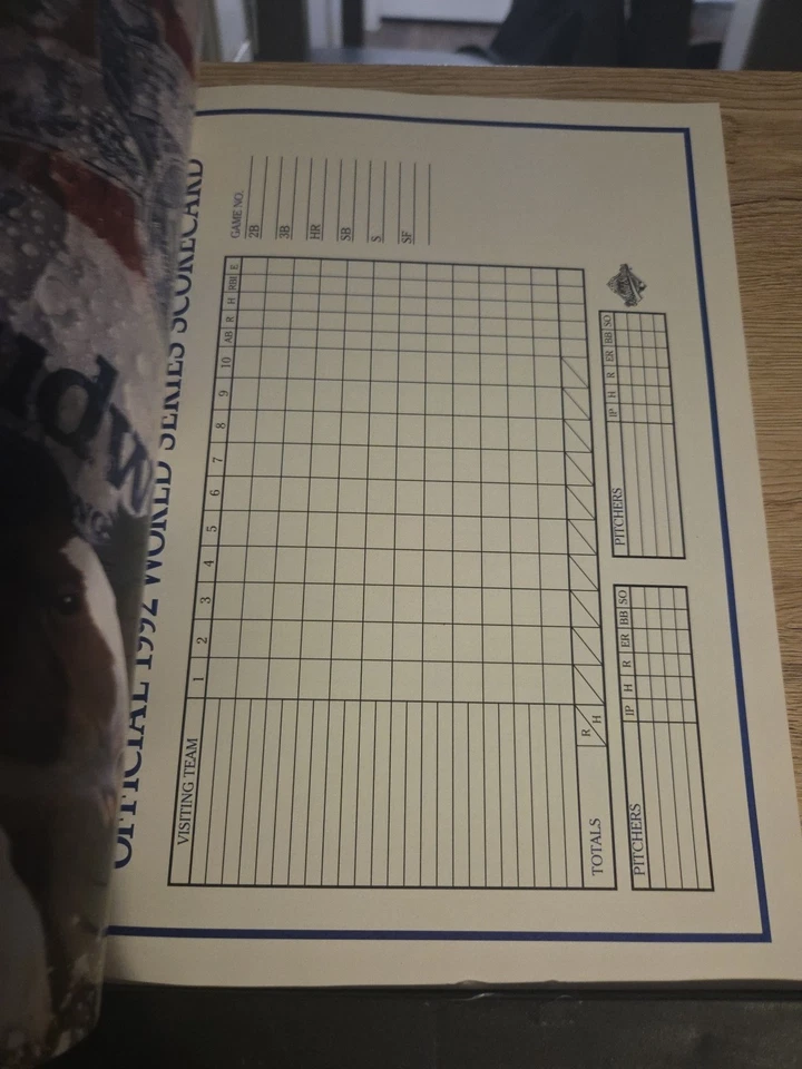 1992 World Series Fall Classic Official Souvenir Scorebook Blue Jays vs. Braves - Image 3 of 4