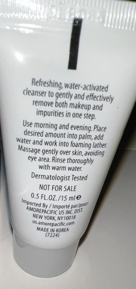 Limpiador facial facial de espuma limpiadora Amore Pacific Treatment 0,5 oz / 15 ml mini Foto 2 de 2