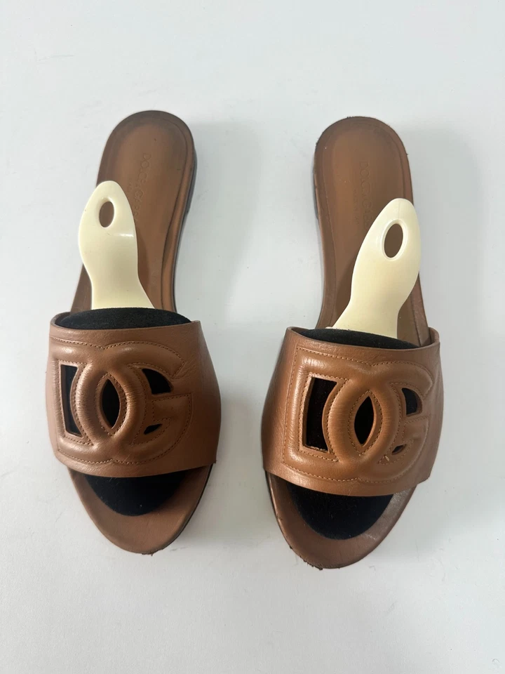 Dolce & Gabbana Brown Leather DG Millennials Flat Slides Size 38.5 EU/8.5 US - Image 2 of 4