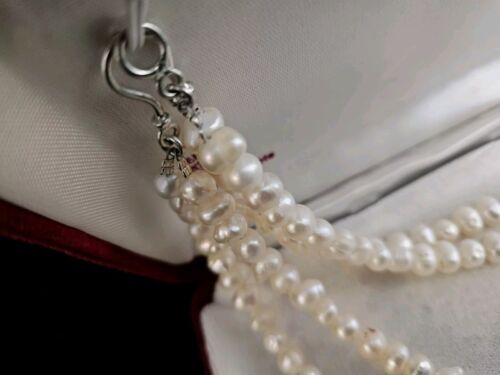 VINTAGE OLD 2 TIER Genuine Freshwater Culture Pearl Necklace & Earrings SET BOX - Picture 2 of 10