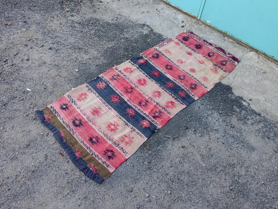 Vintage Turkish Kilim Runner 2.1x5.4 ft Handwoven Wool Pink/Indigo - Image 2 of 4