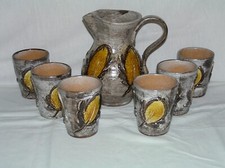 6 BOCCALI CON CARAFFA IN CERAMICA - lotto di 6+1 pz.