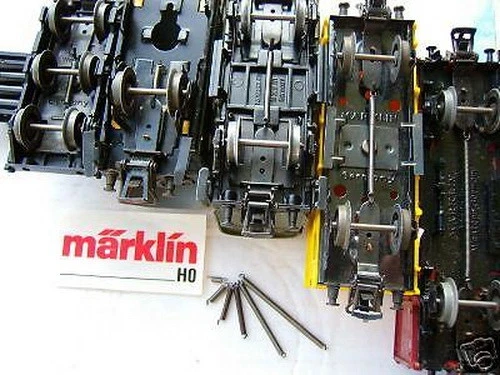 17 Austausch-Federn f. MÄRKLIN-Wagen/ Loks - 5 Sorten #FE5