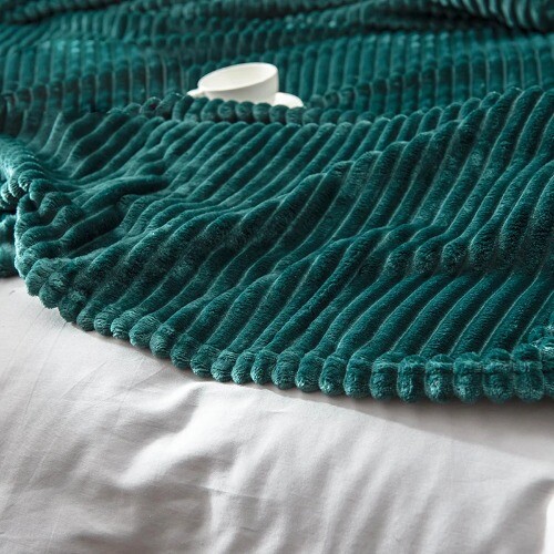 Green Fleece Flannel Throw Blanket Fuzzy Soft Soft Fleece Flannel Throw Blanket - Picture 13 of 16