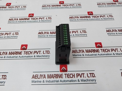 Autonics TC4Y-14R Temperature Controller 100-240VAC 5VA 50/60Hz - Picture 5 of 7