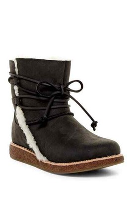 ugg luisa bootie