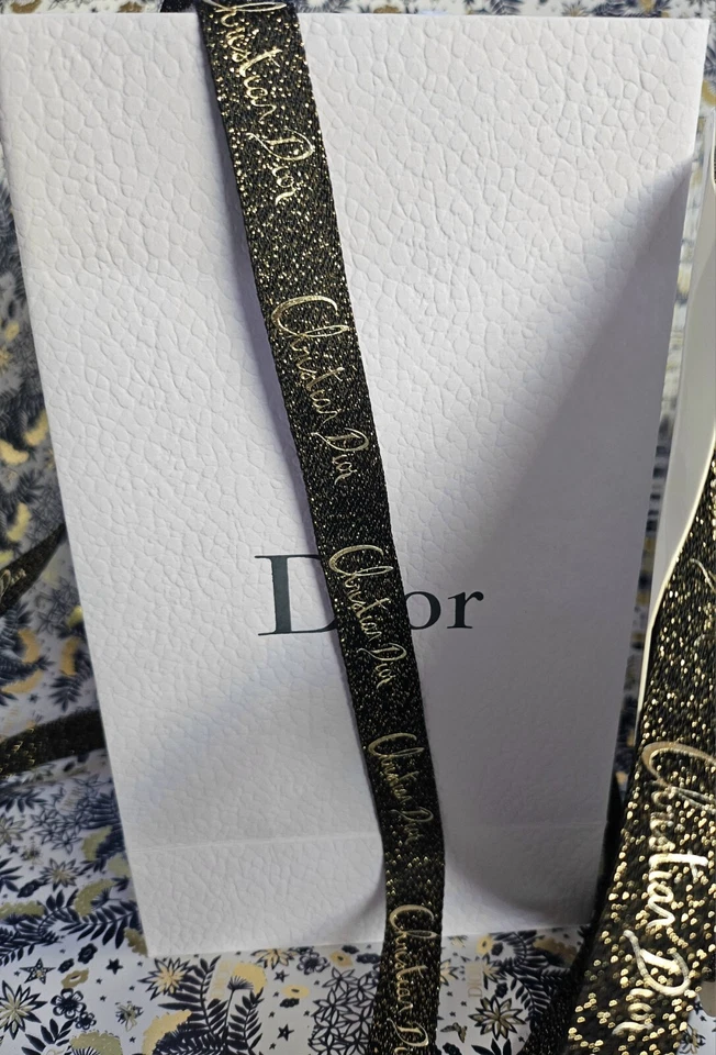 Cinta negra y dorada DIOR - Cinta negra con letras doradas VENDIDA POR 3 YARDAS Foto 4 de 4