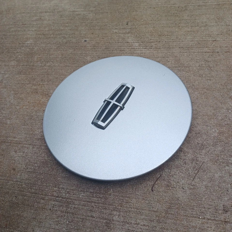 Tapa central Lincoln Continental 1988-1997 parte # F0OC-1A096-BA repintada Foto 2 de 3