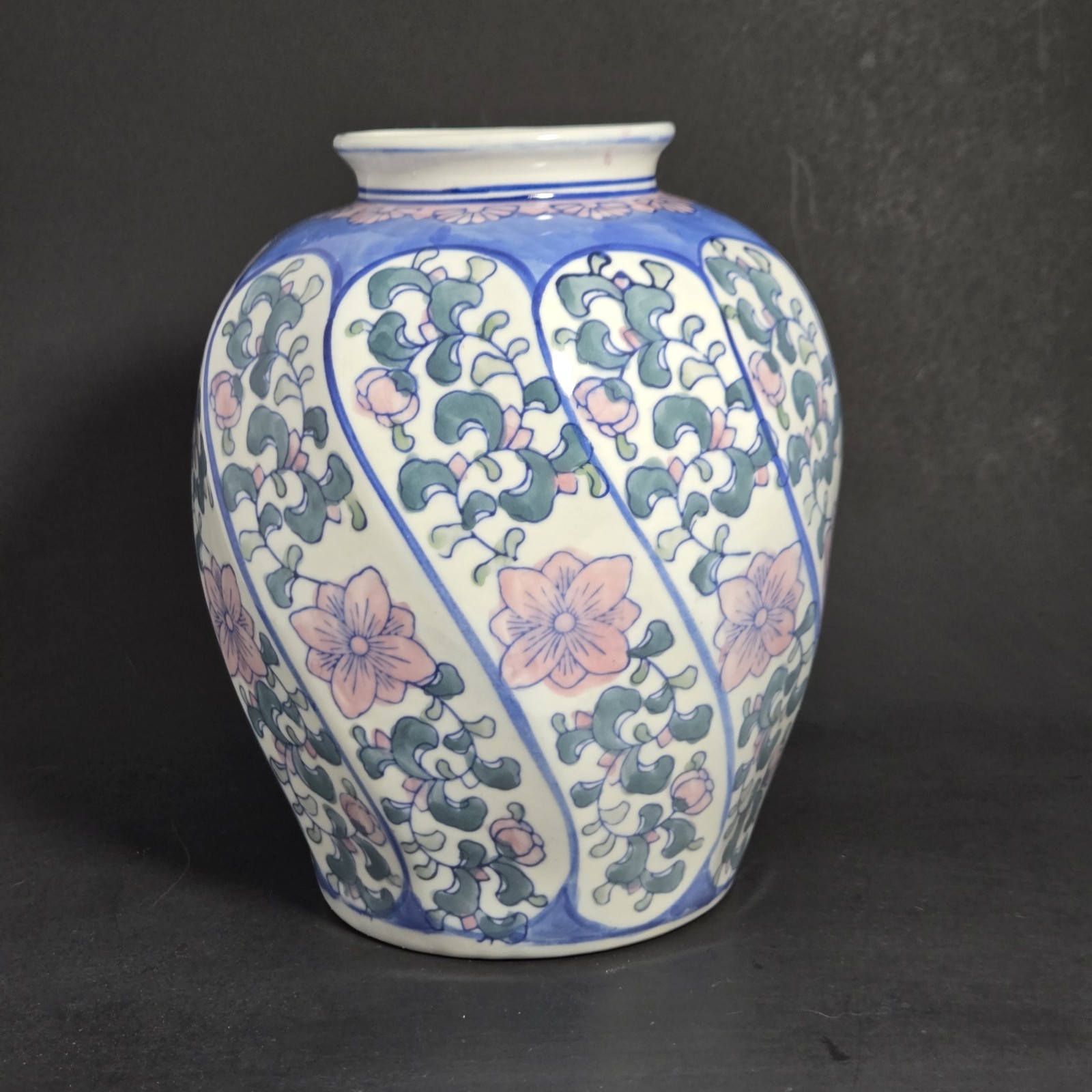 Vtg Chinese Porcelain Ginger Jar Vase Spiral Floral Pink Blue Green Hand Painted