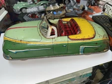 Vintage 1950's Tin Convertible Friction Japan Broken Axle Green Buick Rare Rusty