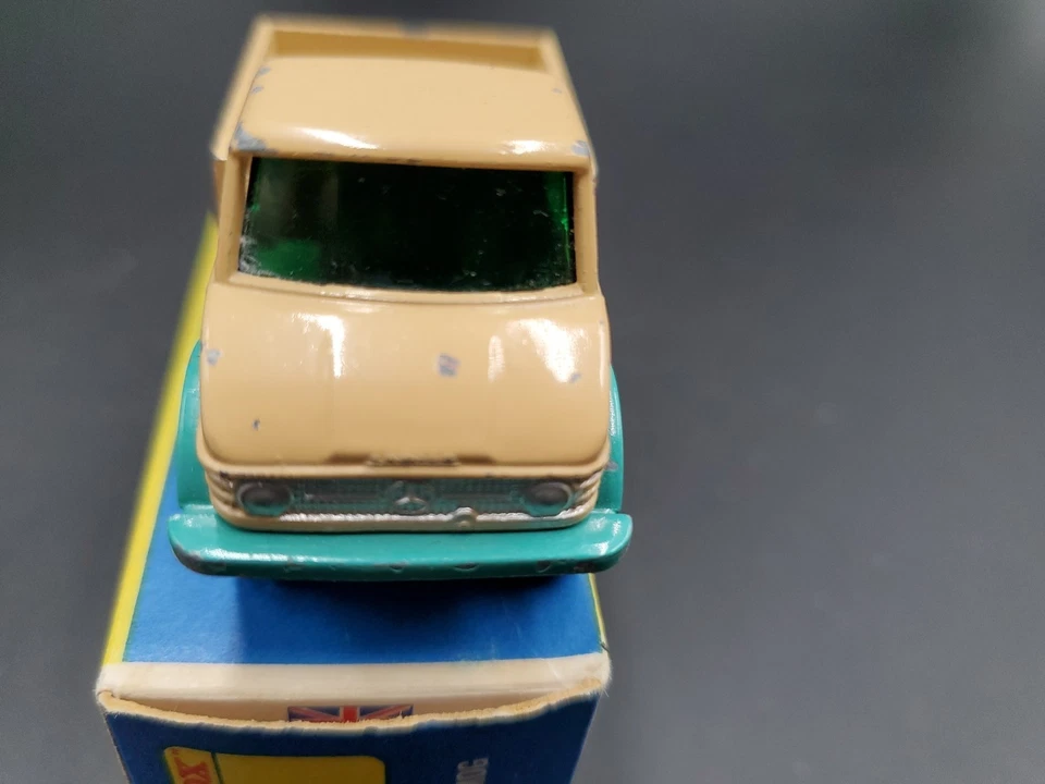 MATCHBOX 49 UNIMOG W/ BOX W/ Wear Has Chips As Shown - Image 4 of 4