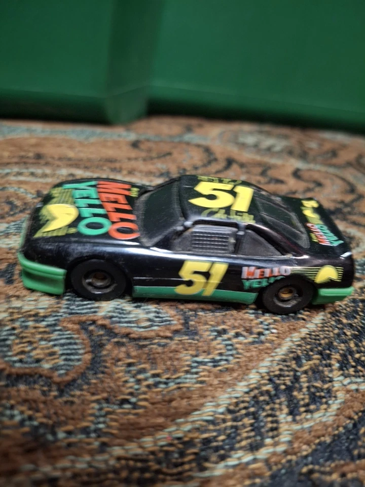 1990 Applause Days of Thunder # 51 Cole Trickle Mellow Yellow 1/64 Scale Nascar - Image 2 of 4