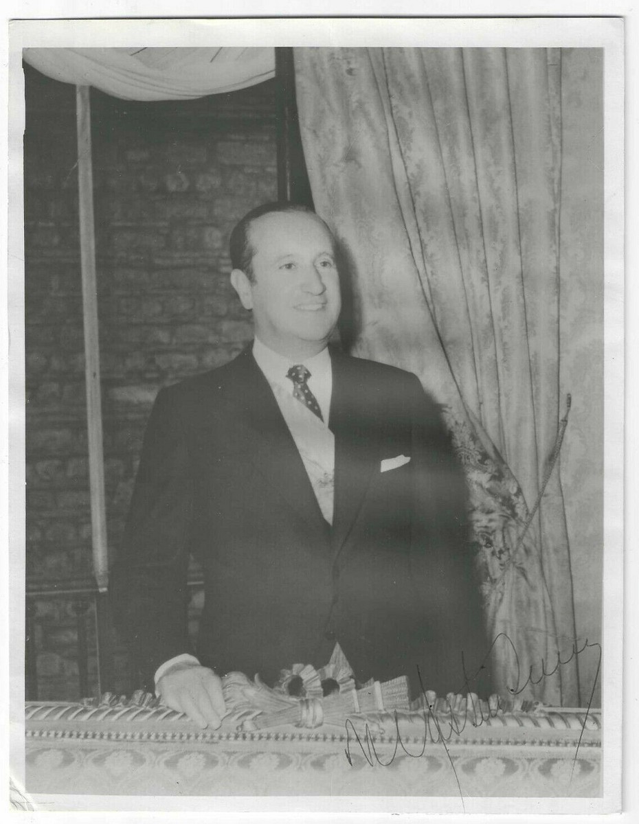 Misael Pastrana Borrero Signed Photo 1972 / Columbia