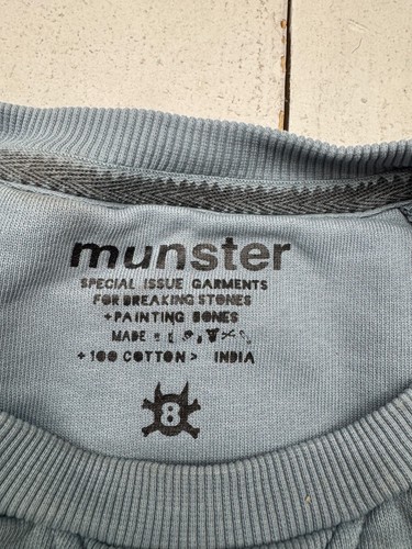 Munster Blue/Gray Pullover Sweater Shirt Boys Size 8 - Picture 3 of 5