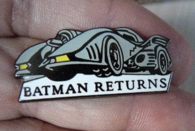 SCHÖNE DC COMICS BATMAN RETURNS BATMOBILE DÄMONEN UND WUNDER PINS