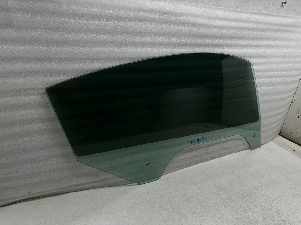 P408149 2000-2006 Audi TT Door Window Glass Passenger Side OEM - Image 2 of 4