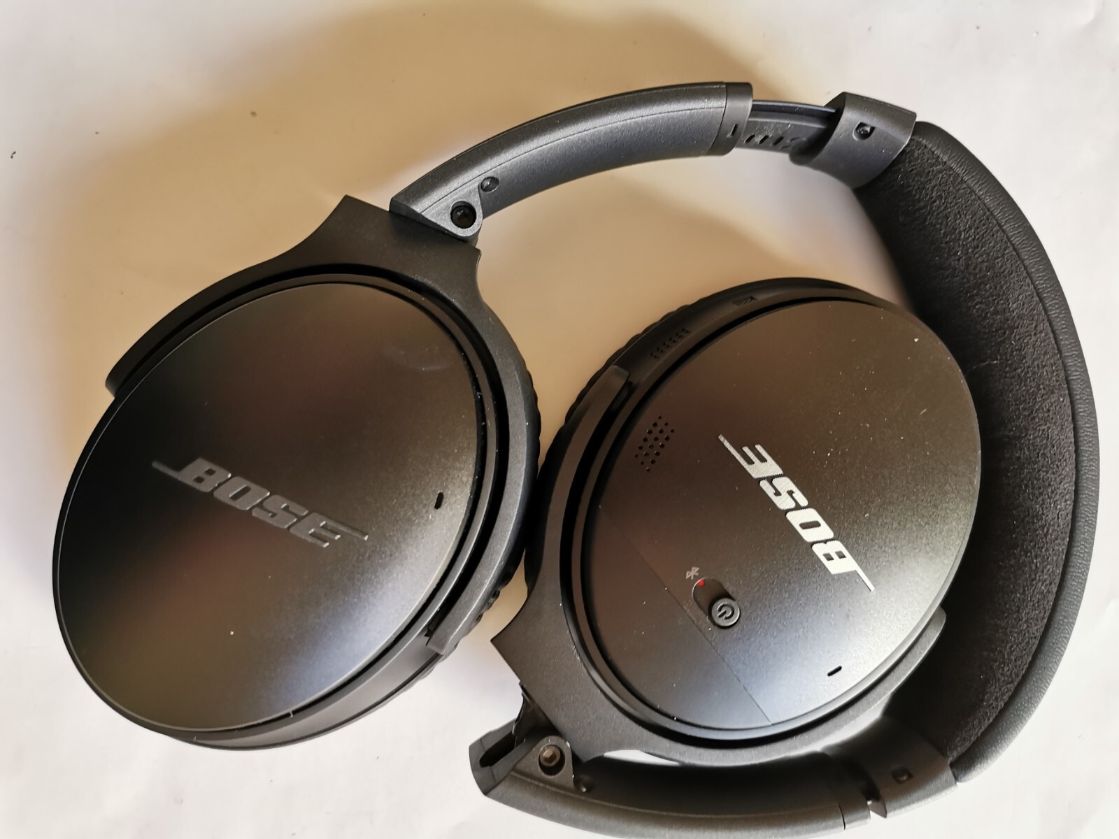 Bose QuietComfort 35 Wireless Over-Ear Headphones - Black-image