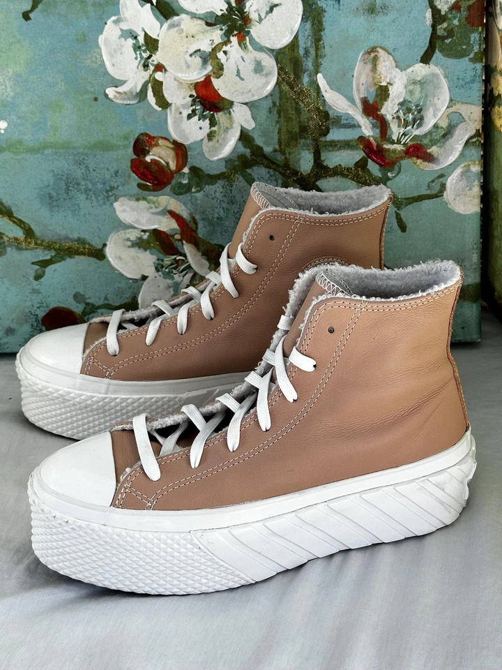 Converse Chuck Taylor All Star 2X Platform Shoes Womens Size 8 Leather 573073C - Image 4 of 4