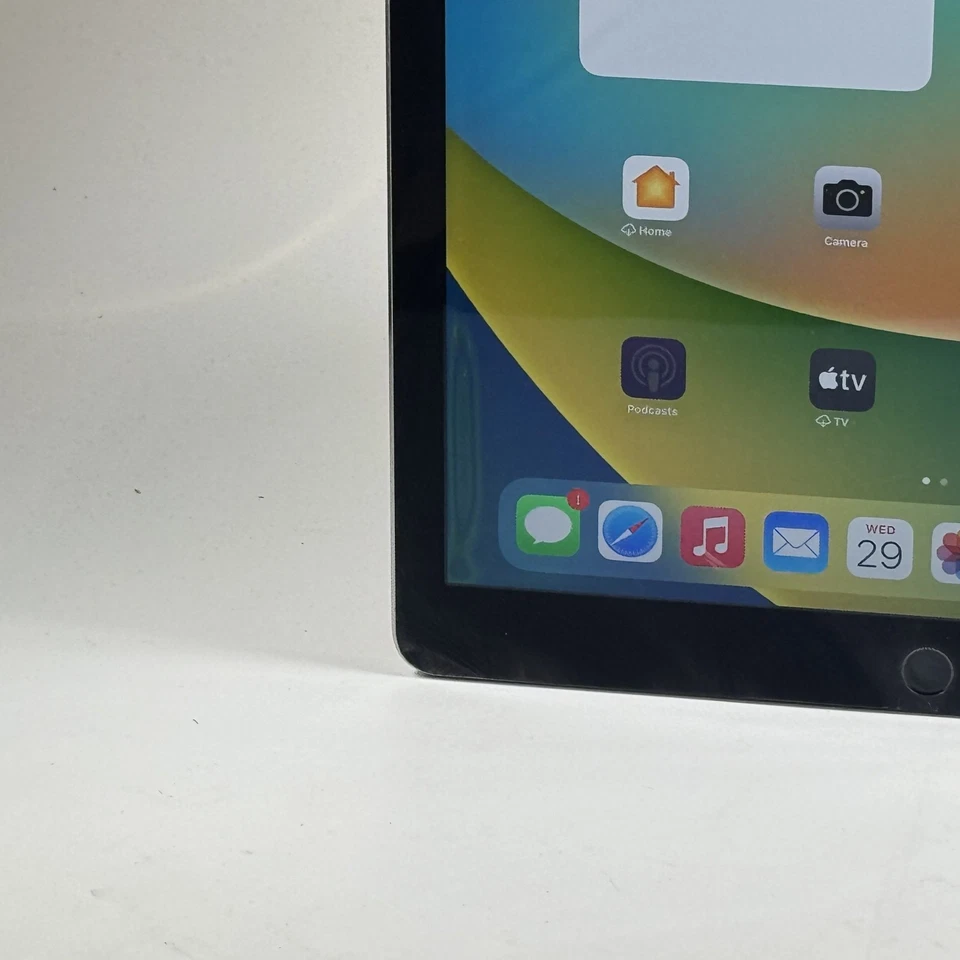 Apple iPad Pro 1st 12.9" 128GB Grey Wi-Fi + 4G Unlocked Smashed Screen 498 - Image 4 of 4