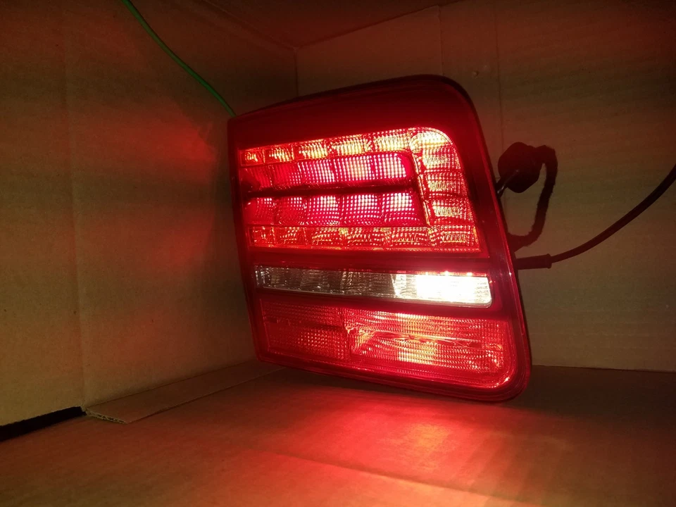 2008 2009 2010 AUDI A8 QUATTRO S8 DRIVER LED LEFT TRUNK TAIL LIGHT LAMP INNER - Image 4 of 4