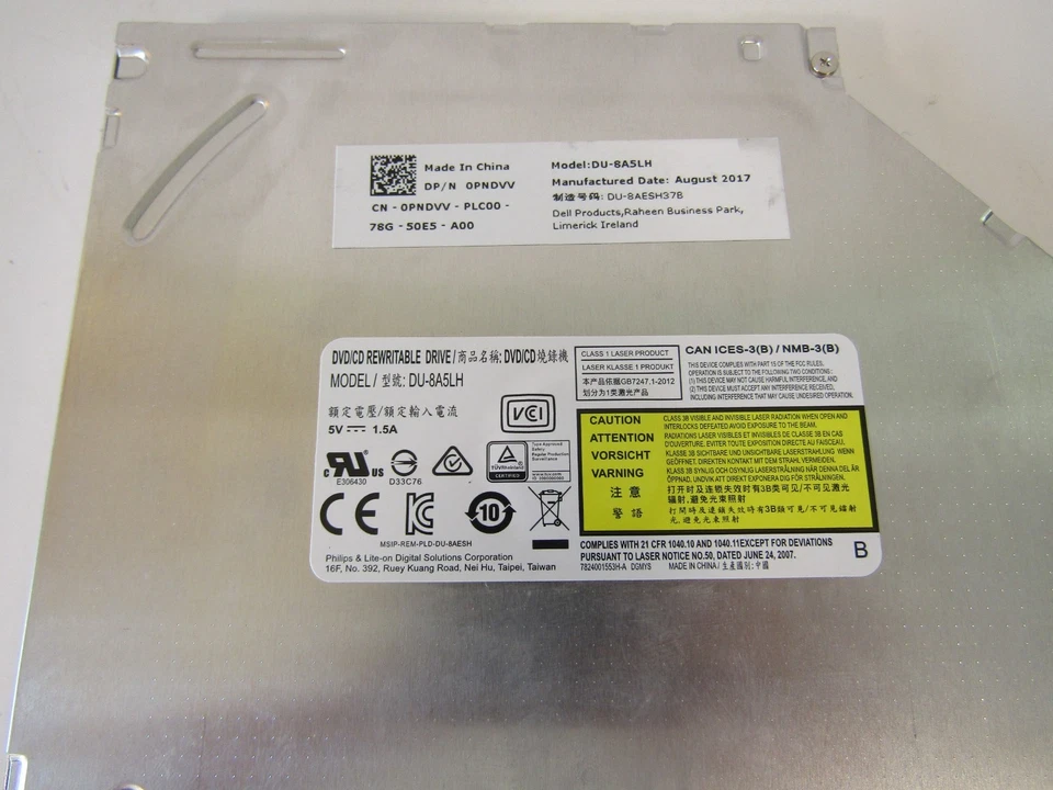 Dell  DVD / CD Rewritable SATA Optical Drive DU-8A5LH 0PNDVV PNDVV - Image 3 of 4