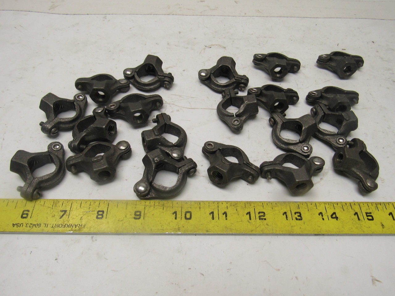 Figure 138R Split Ring Hangers 1/2" Black Malleable Iron 3/8" Rod Size Lot of20