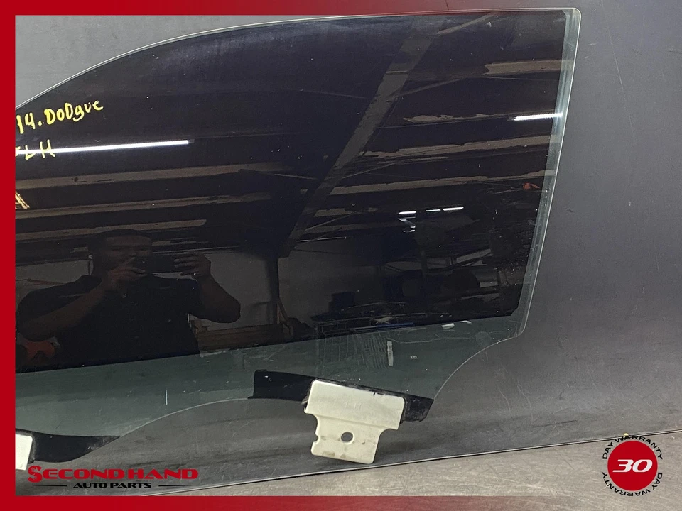 Dodge Charger 2011-2021 sedán puerta delantera izquierda lado del conductor ventana cristal OEM Foto 3 de 4