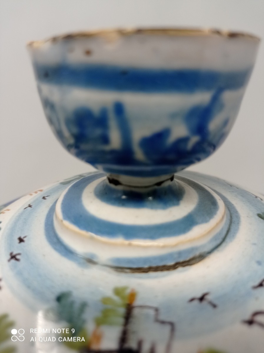 Antica tazza da puerpera in maiolica