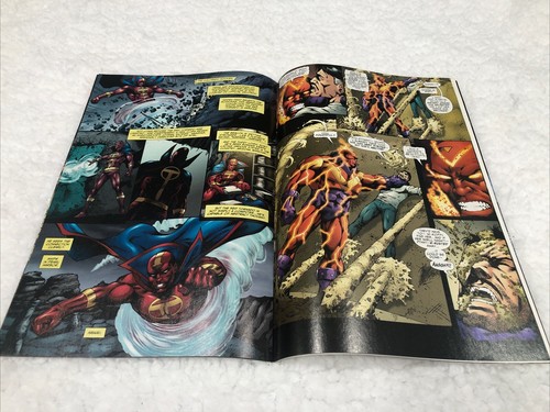 DC Comics- Red Tornado (Second Series)- Issue 1- VF Condition- 2009 - Picture 6 of 7