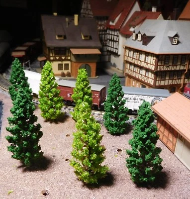 BONN-BAD-GODESBERG 50 Tannen, Nadelbäume, mittelgrün und dunkelgrün 68 mm hoch, für Landschaftsbau