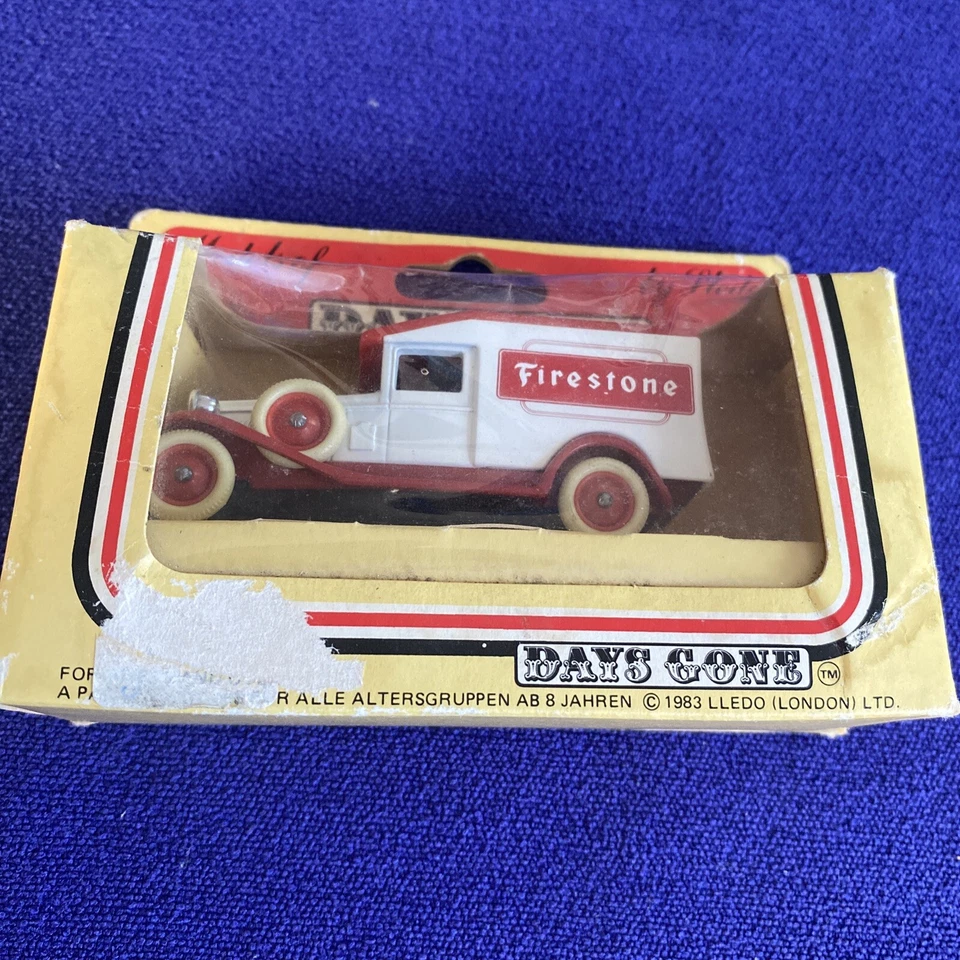 De colección Lledo Days Gone Packard Firestone Nº 18 - 1983 En Caja Foto 2 de 4