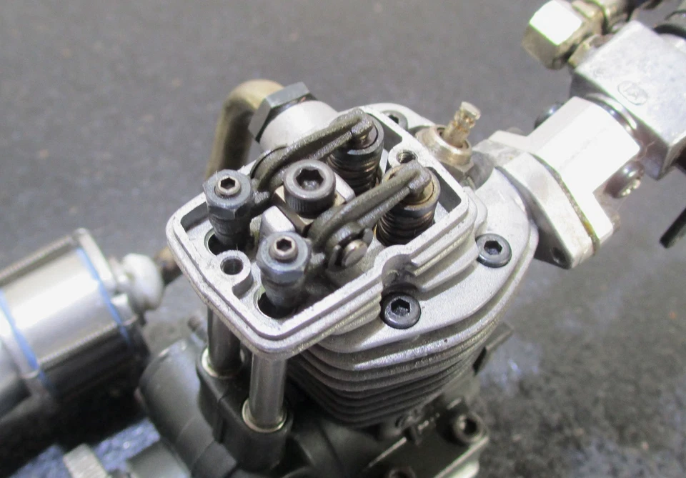 O.S. FS-26S-C 4.41cc 4-cycle glow engine with muffler for 1/10 RC cars Used f/s - Image 2 of 4