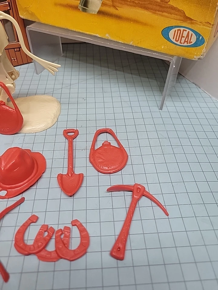 Vintage 1970 "Buck-A-Roo" Game - IDEAL Toy Corp. Game No. 2354-9 - Image 3 of 4