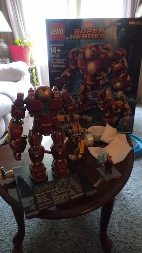 LEGO Marvel: The Hulkbuster: Ultron Edition (76105)