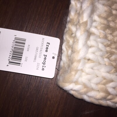 Free People Cozy Up Color Block Pom-Pom Beanie NWT | eBay display picture 3