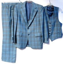 Very Nice Hart Schaffner Marx 3 Pc Suit - Blue/Grays, Single Vent, 2 Button