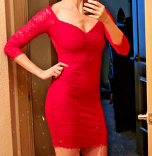Red sexy bodycon guess dress for women size S. Lace, open shoulder