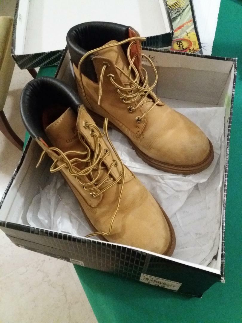 SAOLA LUMBERJACK RIVER LADY SIZE 38 COME NUOVE USATE SOLO 2 VOLTE