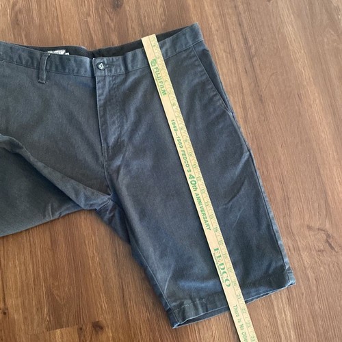 VOLCOM Men’s Shorts 33 Dark Gray Flat Front - Picture 10 of 12