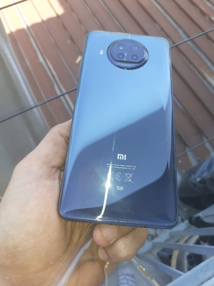Xiaomi Mi 10T Lite · 128GB, foto 1 di 3