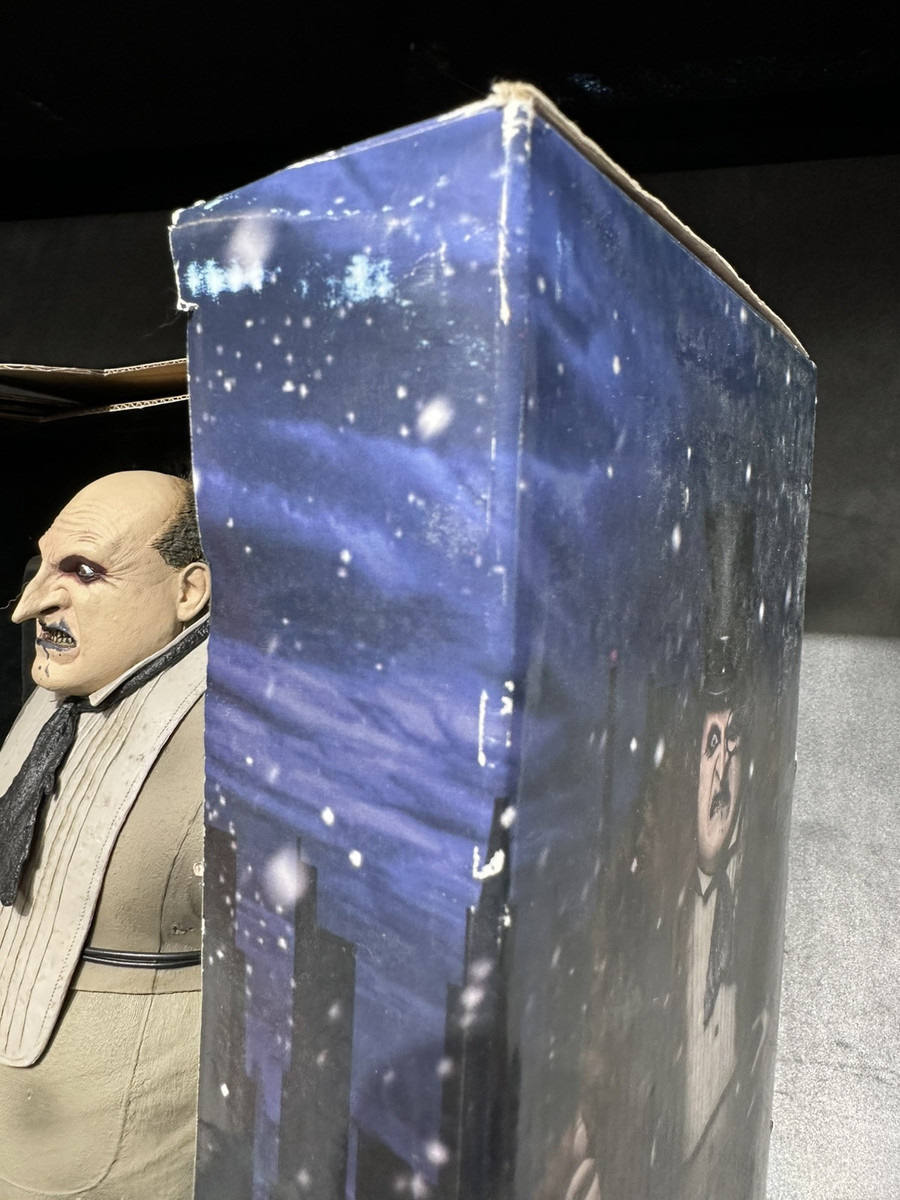 NECA Batman Returns 1992 Penguin 1/4 Scale Action Figure NIB NECA Batman Returns 1992 Penguin 1/4 Scale Action Figure NIB