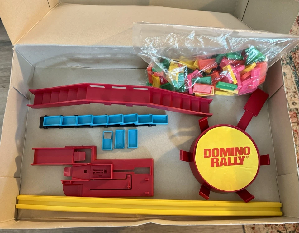 Vintage Domino Rally Game Super Stunt Set Complete 2001 W/instructions EUC - Image 3 of 4