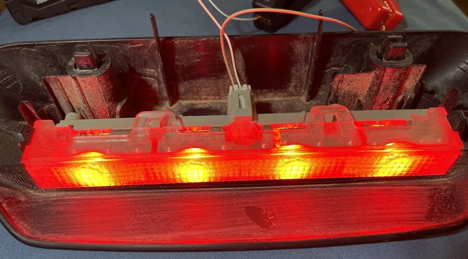 Toyota Yaris 2007-2011 HATCHBACK высокий держатель светодиодный 3-й третий стоп-сигнал 288-78397 - Изображение 2 из 4