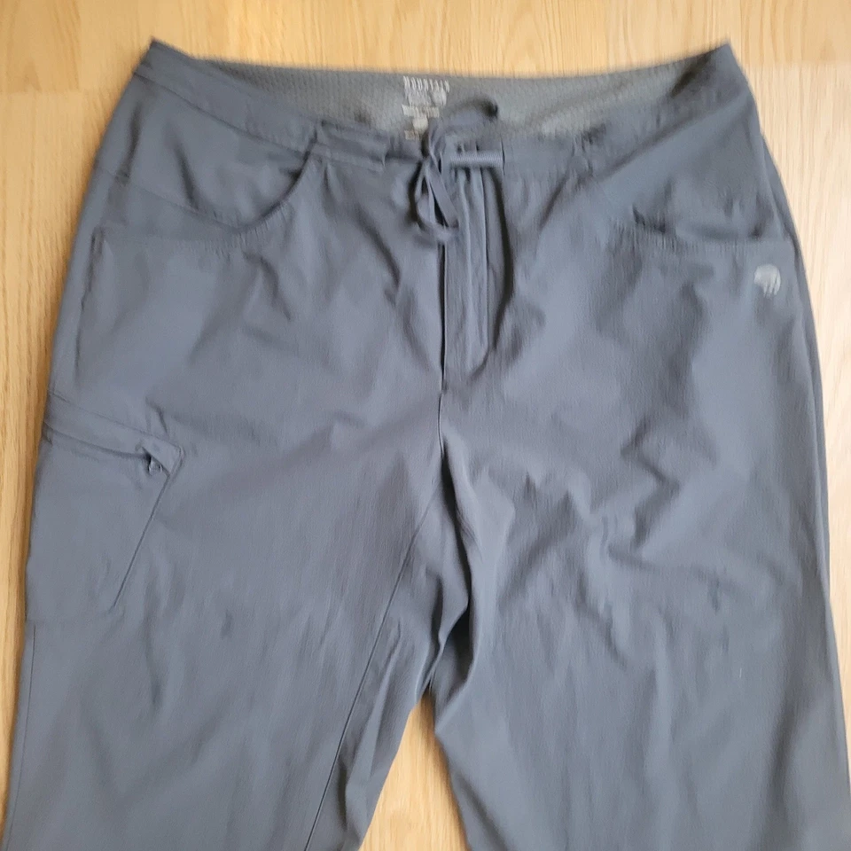 Calça de caminhada feminina conversível Mountain Hardwear cinza 14/32 - Imagem 3 de 4