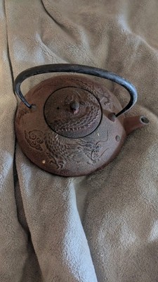 Vintage Asian Joyce Chen Year Of The Red Dragon Tea Pot/Tetsubin/Cast Iron