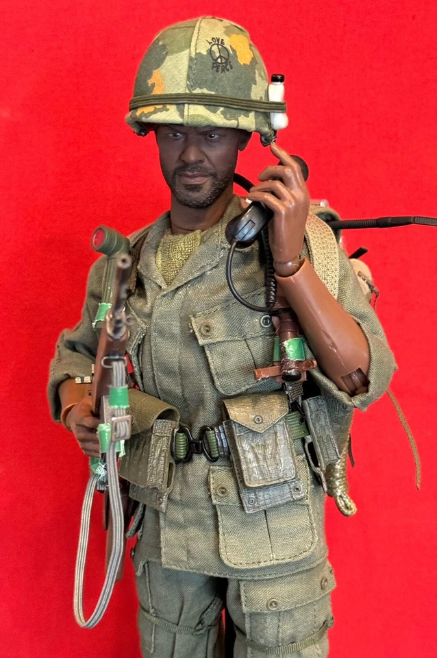 1/6 US ARMY INFANTRY RTO VIETNAM WAR ON PATROL BANDIT JOES CUSTOM. - Image 2 of 4