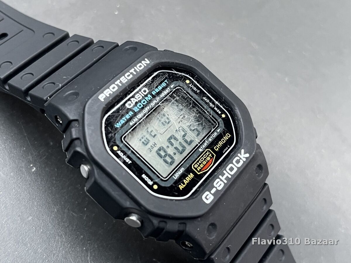 1987 Vintage Casio G-SHOCK DW-5600C (691) 1987 Vintage Casio G-SHOCK DW-5600C (691)