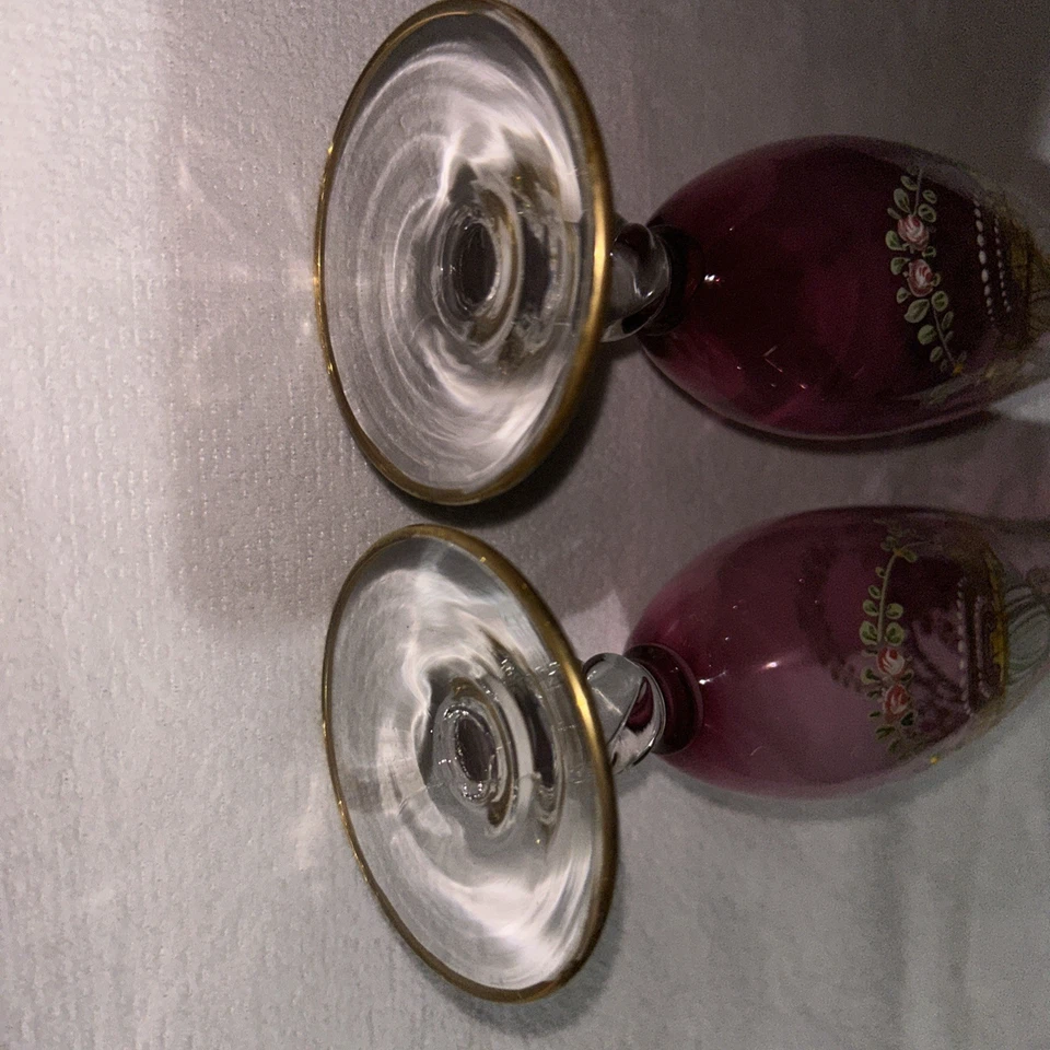 ❤️ 2-VINTAGE VENETIAN ITALY GLASS HAND PAINTED 8.75" RUBY RED VASE SET🇮🇹🌺 - Image 2 of 4